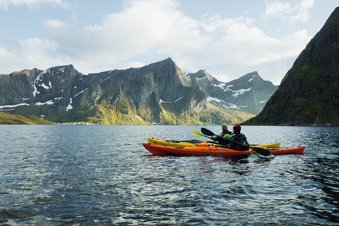 Private Kayak & Hike To Bunes Beach - Three hours among the peaks of Reinefjorden