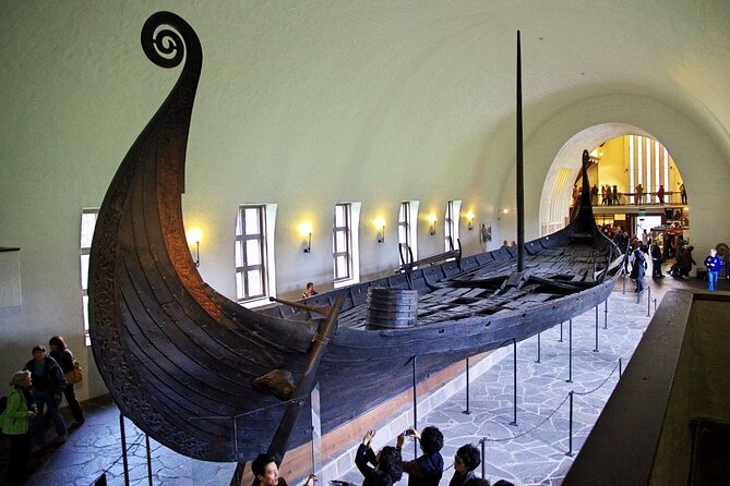 Private Oslo Tour with a Local, Highlights & Hidden Gems, 100% Personalised - Starting at the Tiger near Jernbanetorget