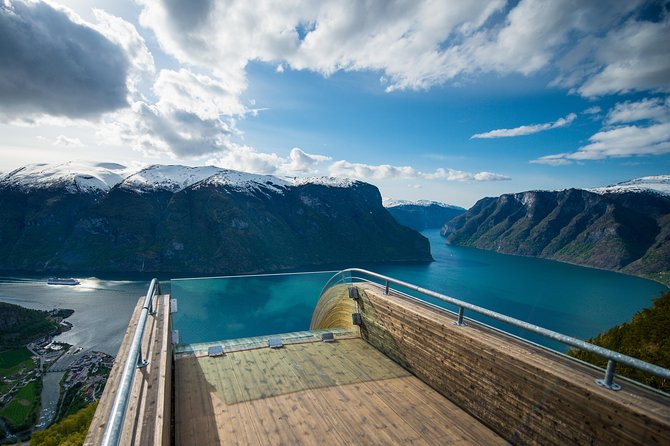 Private tour, Bergen to Oslo - Nærøyfjord Cruise & Flåm Railway - Stegastein viewpoint from May through September