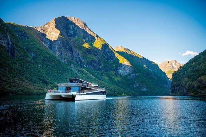 Private tour, Bergen to Oslo - Nærøyfjord Cruise & Flåm Railway - Is $1,109.89 per person good value?