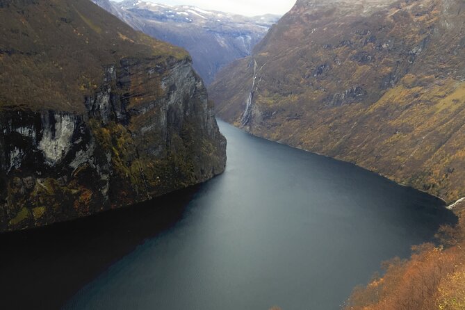 Private tour from Ålesund to Geiranger up to 15 people - Why the private format matters on a long Norwegian day