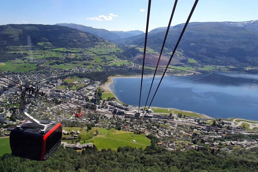 Private Tour-Hardangerfjord, Voss Gondol &4 Great Waterfalls - Key points at a glance