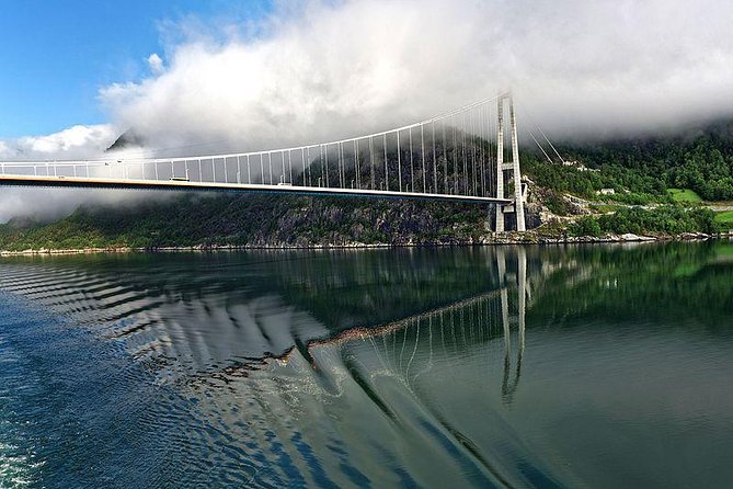 Private tour - Hardangerfjord, Voss Gondola & 4 Great Waterfalls - Crossing the Hardanger Bridge