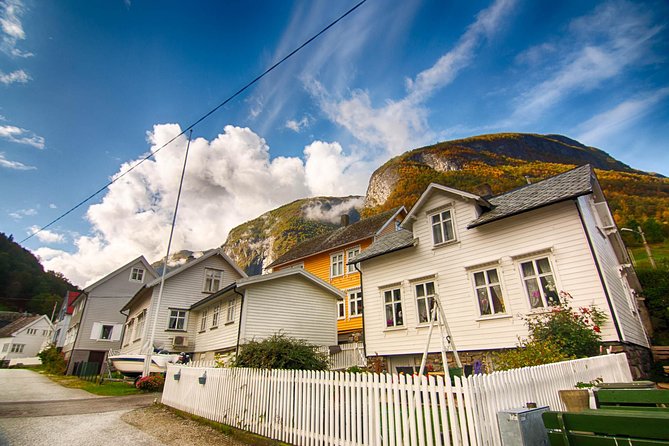 Private tour to Sognefjord and Flåm from Bergen, 24 hr refundable - Gudvangen and your choice of fjord cruise