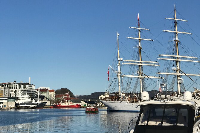 Private Walking Tour- Bergen Classics - Bergenhus Fortress and Norway’s royal past