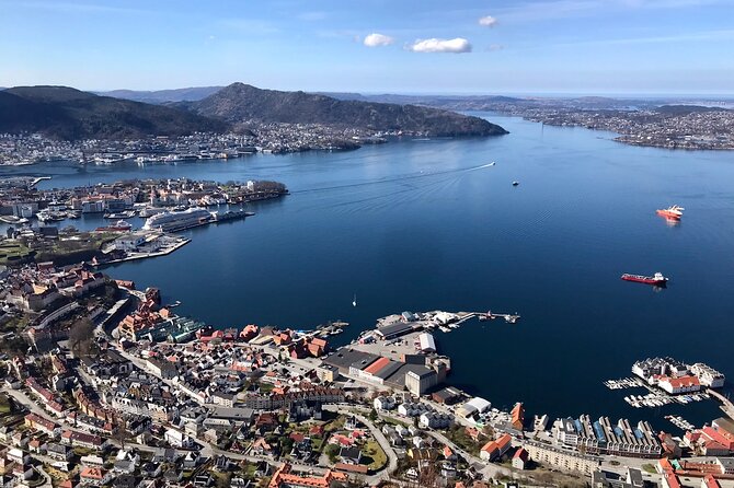 Private Walking Tour- Bergen Classics - Bergen Cathedral in five minutes