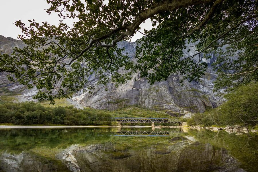 Romsdalen: Rauma Railway Golden Train with Guide - The return to Åndalsnes gives you another set of views