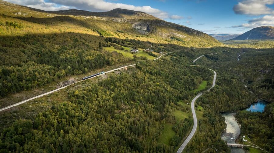 Romsdalen: Rauma Railway Golden Train with Guide - Who will enjoy this train ride most