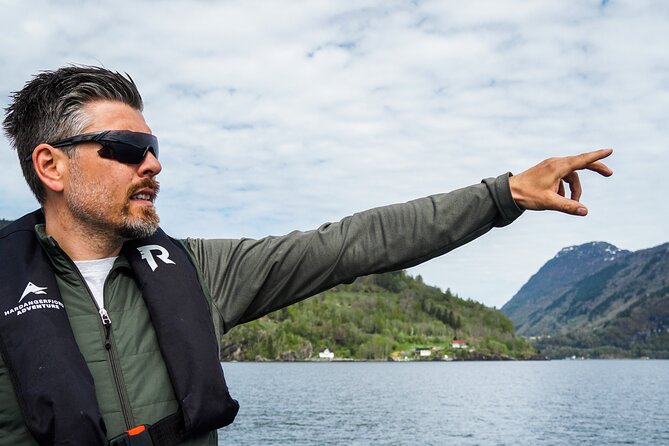 Scenic RIB adventure to Hardangerfjord & Fyksesund from Øystese - Getting to Øystese without a car