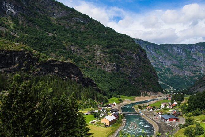 Self-guided day tour From Bergen to Flam All Inclusive roundtrip - Starting in Bergen with a custom plan
