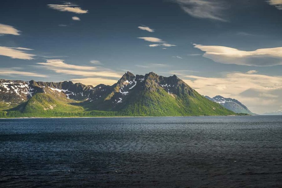 Senja: Guided Tour around Senja - The 4x4 setup keeps the day personal