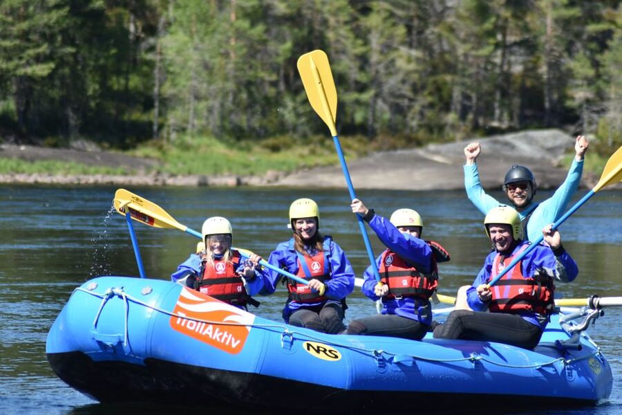 Setesdal, Evje: Family Rafting on the beautiful Otra river - The water park and practice area