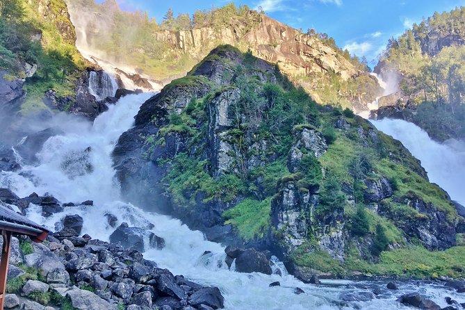 SEVEN WATERFALLS TOUR: Private roundtrip to the Hardanger Fjord, 12 hours - Key details before you book