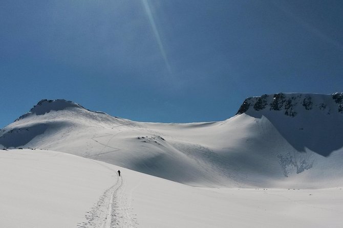 Ski Touring with Norway Mountain Guides. - Weather can reshape the entire day