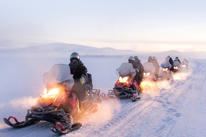 Snowmobile Adventure to 3-Country Border - Key points at a glance
