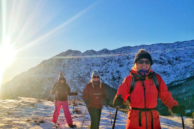 Snowshoe hiking in Bergen - Public tour - The summit view, when the weather opens