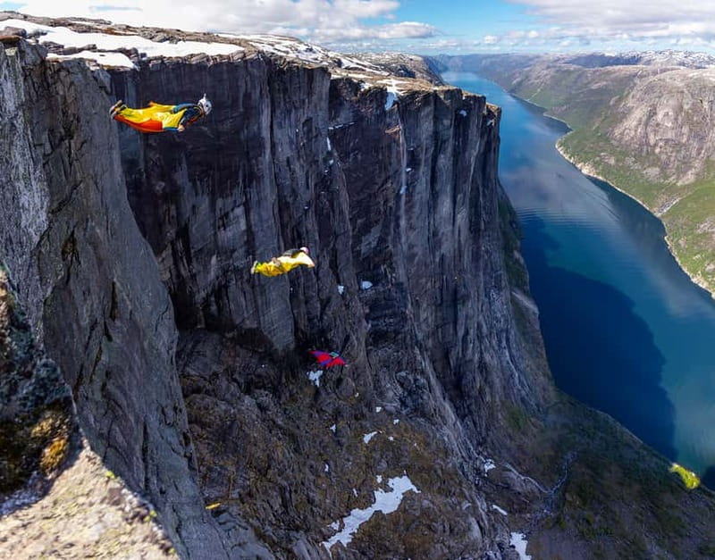 Stavanger: Kjerag Summer Hike with Packed Lunch - Who should book this hike?
