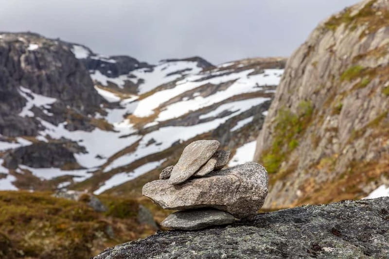 Stavanger: Kjerag Summer Hike with Packed Lunch - Why the early start matters at Kjerag