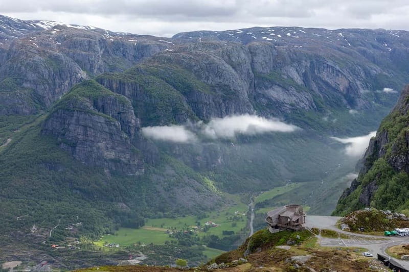 Stavanger: Kjerag Summer Hike with Packed Lunch - The three-hour ride to Eagle’s Nest