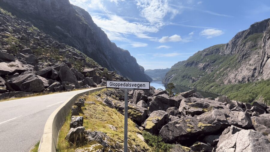 Stavanger: Månafossen Waterfall Hike with Traditional Meal - Gloppedalsura combines giant rocks and wartime history