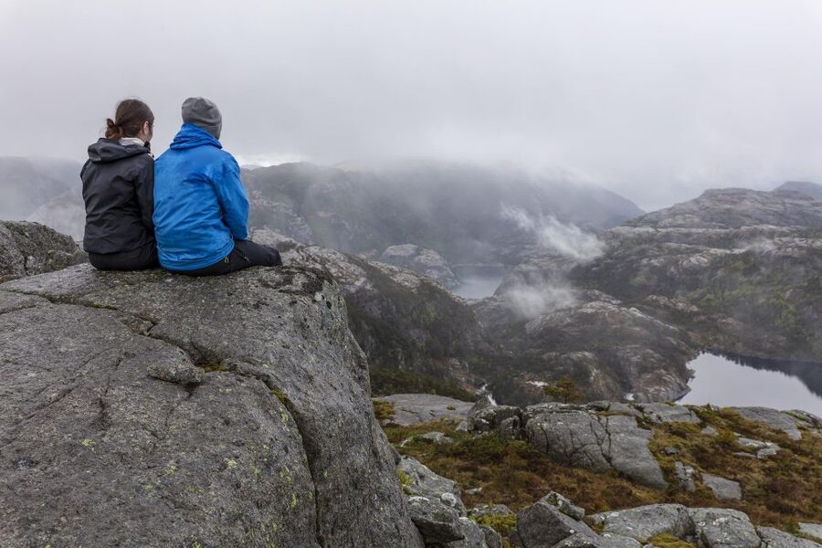 Stavanger: Preikestolen Classic Hike and Side Trail - What to bring for a Norwegian mountain day