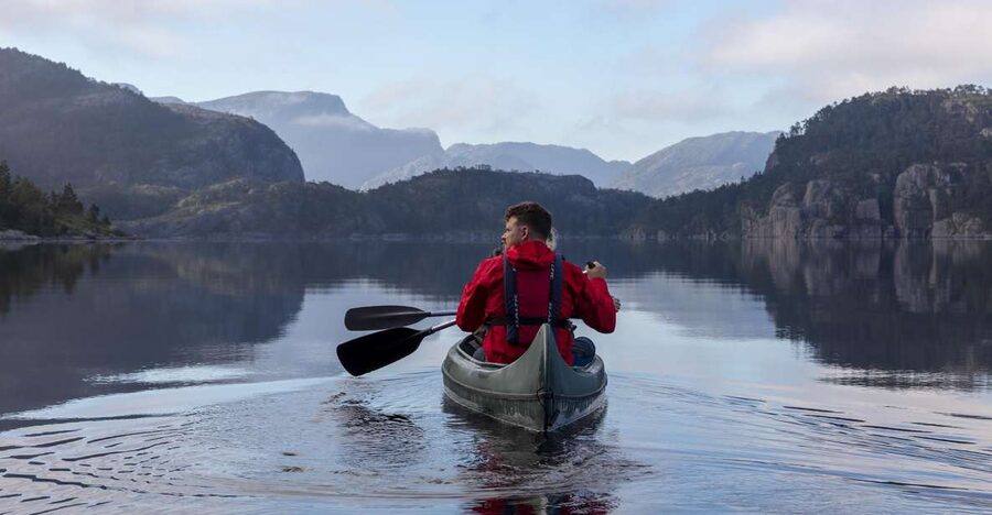 Stavanger: Preikestolen Hidden Trail Hike + Canoe + Lunch - Arriving at the 604-meter cliff