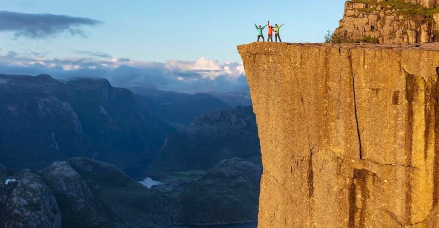 Stavanger: Preikestolen Sunrise Hike with Breakfast Buffet - Who should book this sunrise hike