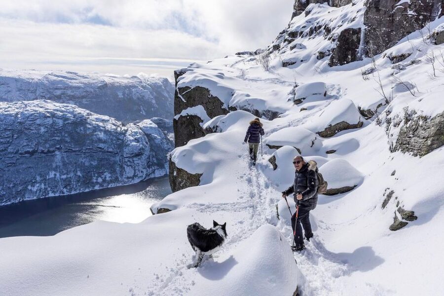 Stavanger: Preikestolen Winter Hike + Hot Lunch - The Descent Takes About Two Hours