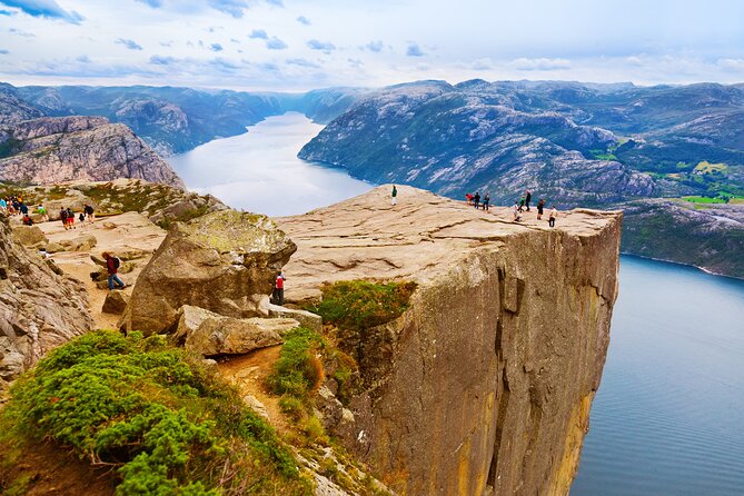 Stavanger Pulpit Rock Guided Private Hike with Hotel Pickup - A Viking snack after the climb