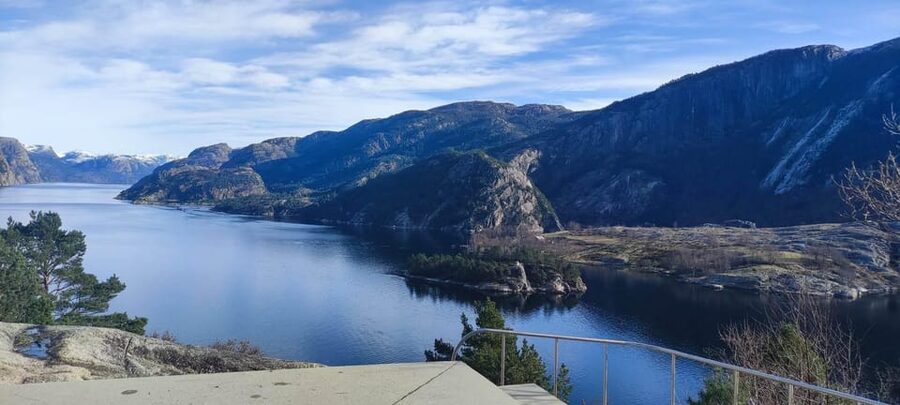 Stavanger: Visiting the Lysefiord fjord - Høllesli Viewpoint: Your First Big Fjord Look