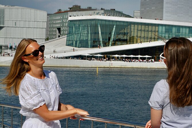 Sustainable Cruise in Oslofjord with audioguiding - Boarding at Langkaia and getting ready