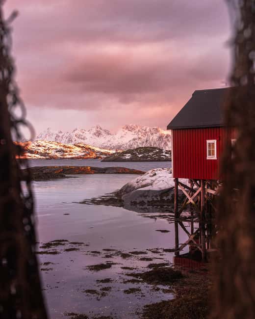 Svolvær and Henningsvær Sightseeing and History Tour - Lofoten Cathedral and the faith of the islands