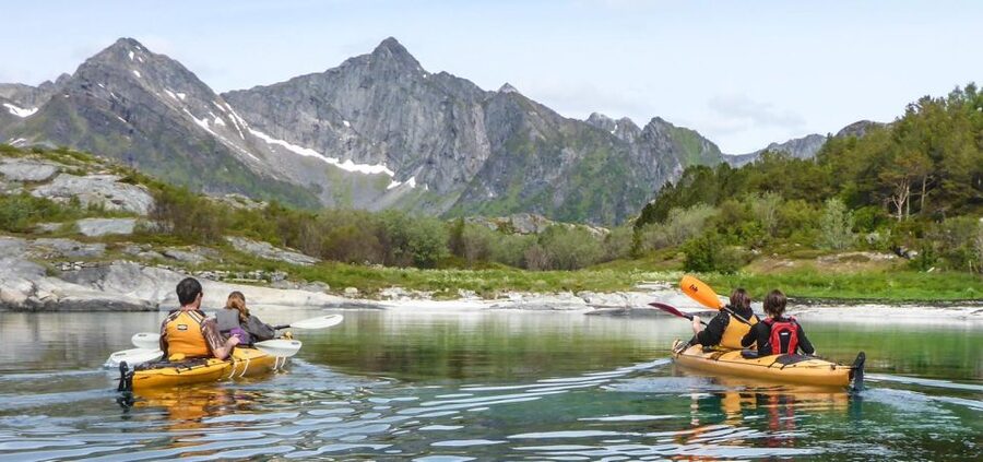 Svolvaer: Sea Kayaking Experience - Why kayaking gives you a different Lofoten