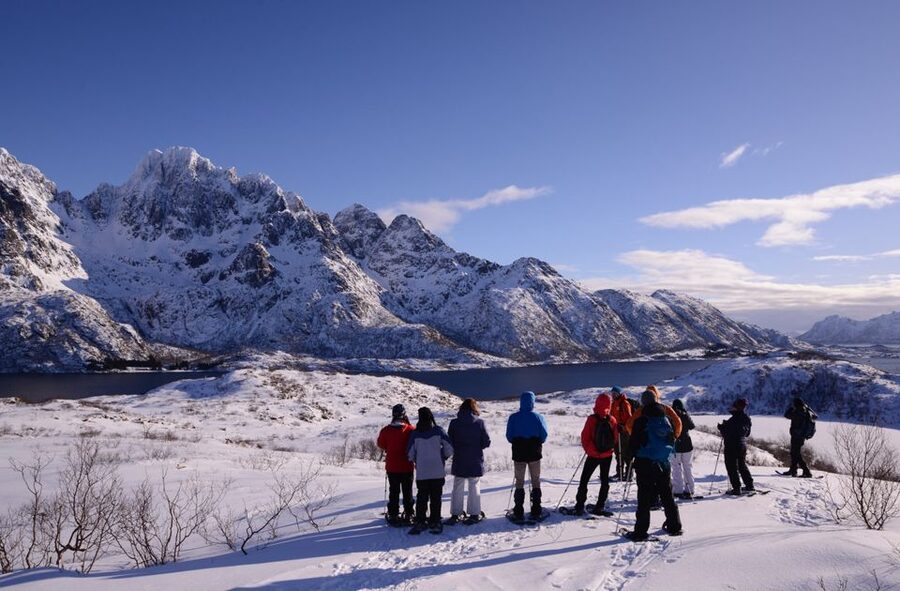 Svolvær: Snowshoe Nature Explorer - Meeting on Svolvær’s harbor quay
