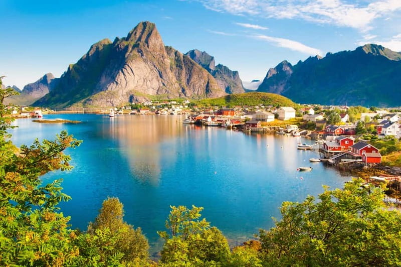 Svolvaer: South Lofoten Top Highlights Photo Tour - Reine, the day’s strongest view