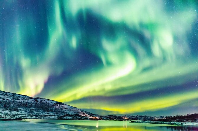 The Aurora Tour - small group, northern lights - Searching for the lights at several stops
