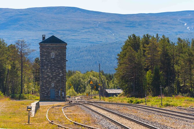 The Golden Train on Rauma Railway in Romsdalen - Bjorli station: a short pause, not a full-town visit