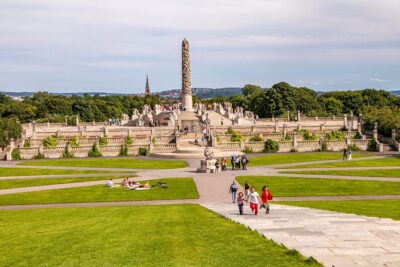 The Ultimate Study of the Human Form at Vigeland’s Sculpture Park with a Local