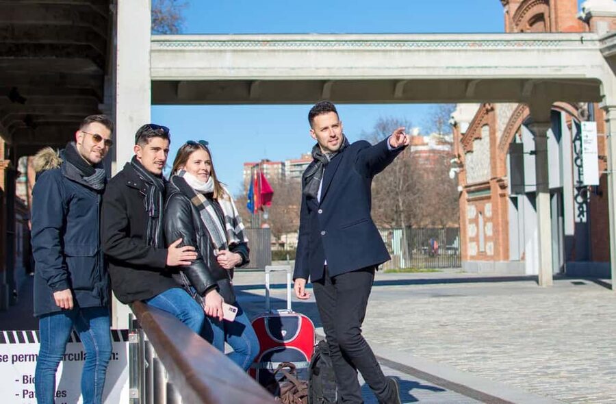 The Vigeland Park in Oslo: Insta-Perfect Walk with a Local - Starting outside Oslo City Museum