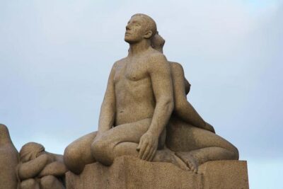 The Vigeland Park in Oslo: Insta-Perfect Walk with a Local