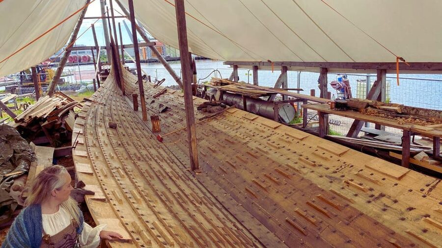 Tønsberg: Walk with a Viking - Guided Tour - The craft details that make the past easier to picture
