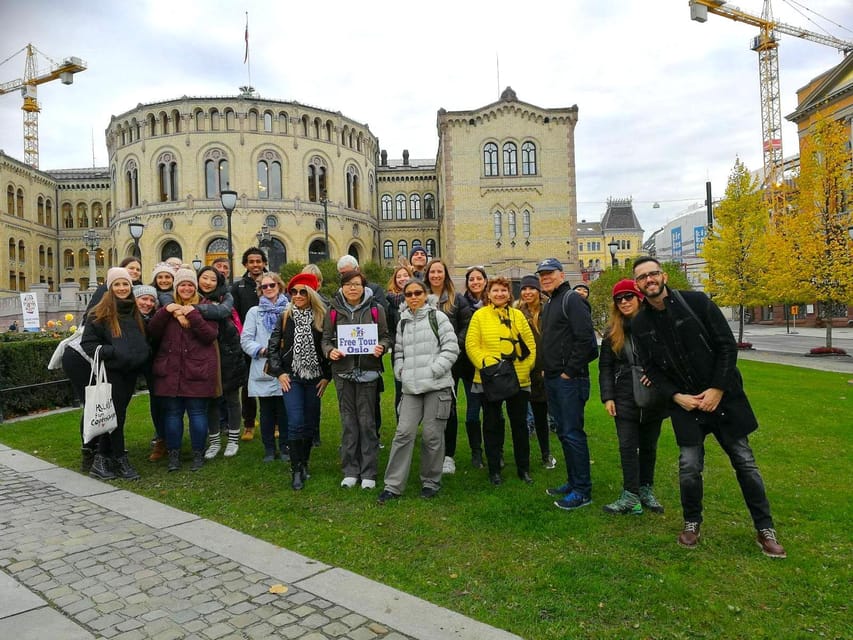 Tour a Pie en Oslo en Español - From the city center to Aker Brygge