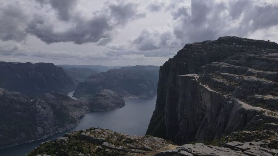 Trolltunga Helicopter & Waterfalss Sightseeing From Bergen - Five things to know before booking