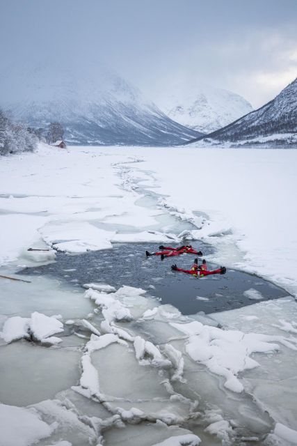 Tromsø: Arctic Floating with Snacks and Drinks - The cabin is your warm base beside the sea