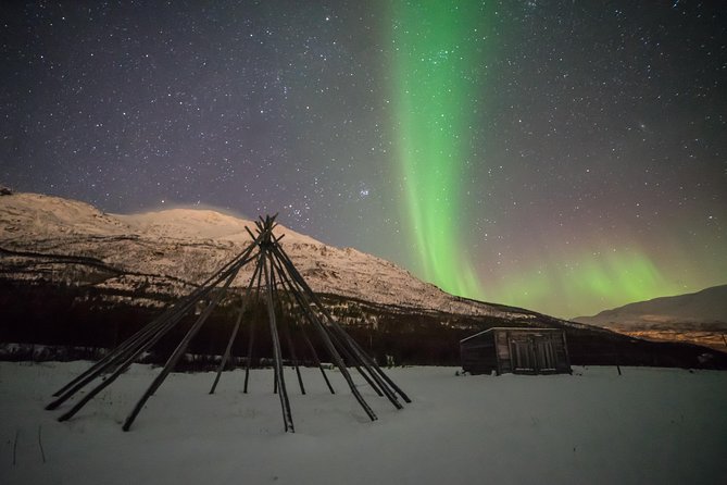 Tromso Aurora Chase by Minibus with Thermal Suit, Snack and Photo - Leaving Tromsø after dark