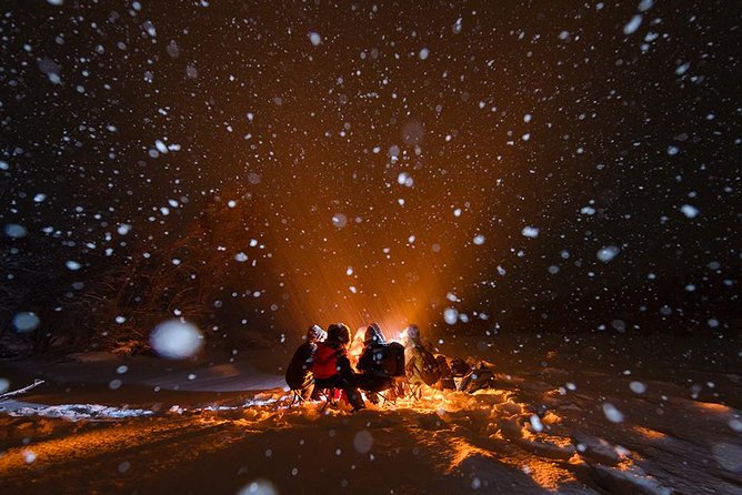 Tromso Aurora Hunt with Bonfire, Soup, Winter Gear & Transfers - Practical details that can make the night better