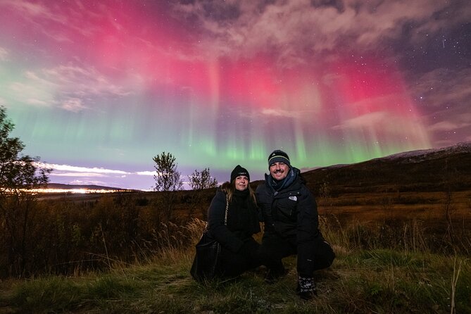 Tromsø: Aurora Magic Northern Lights Tour with Photos - Hot chocolate, cookies, and a possible campfire