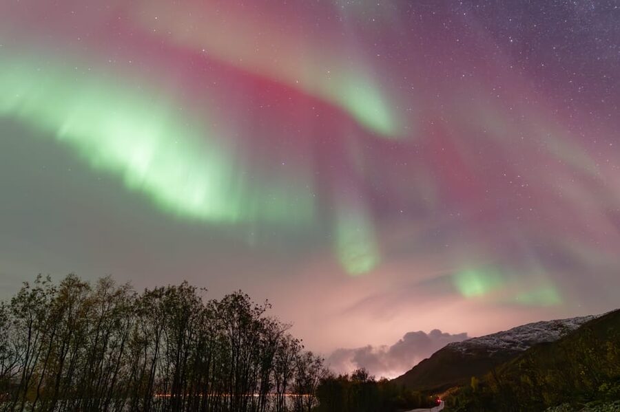 Tromsø: Aurora Quest Minibus Adventure - Why the minibus matters on an aurora chase