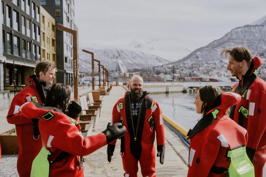 Tromsø city center Urban Floating experience - Ninety minutes on the water, from calm floating to dock jumps