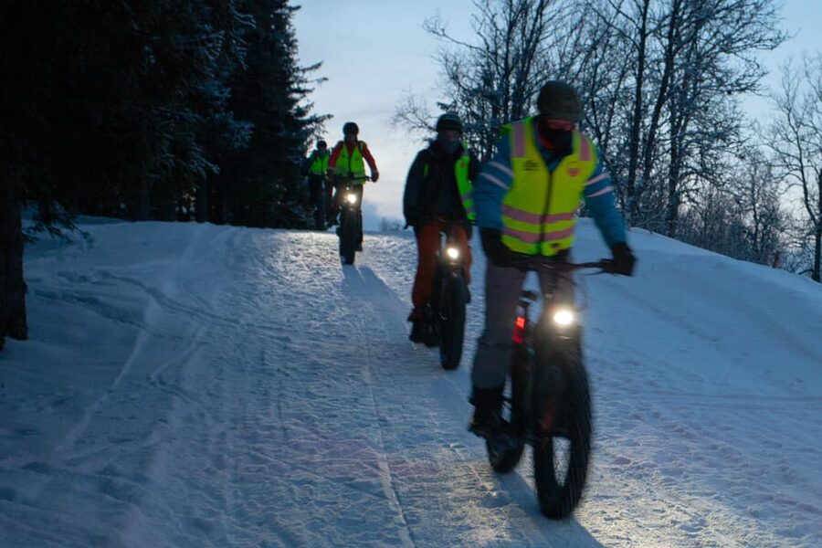Tromsø: Electric fatbike trip on winter paths - Starting in central Tromsø with a proper bike fitting